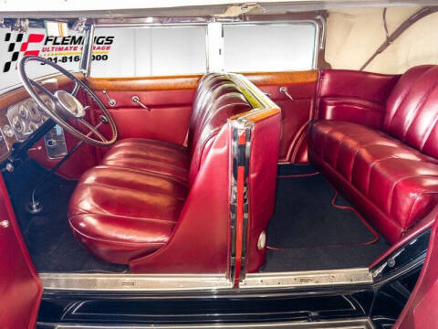 1934 Packard Eight convertible sedan