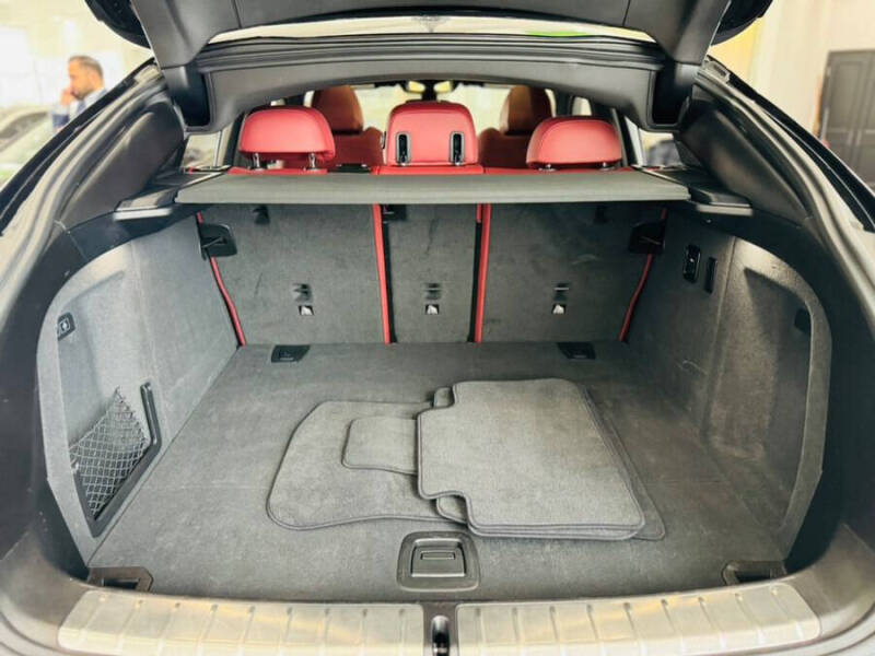 2024 BMW X4 xDrive30i