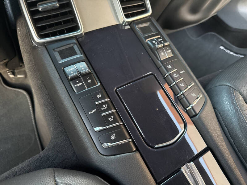 2015 Porsche Panamera 4S