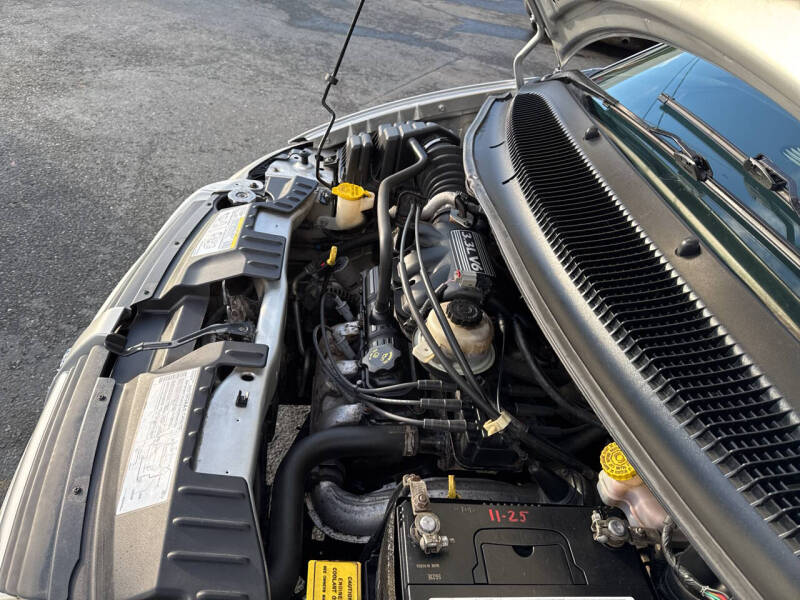 2005 Dodge Caravan SXT