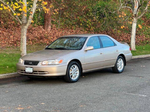 2001 Toyota Camry LE V6