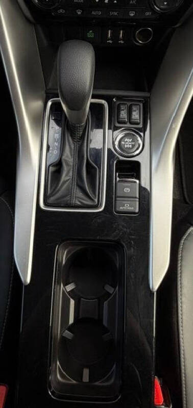 2025 Mitsubishi Eclipse Cross SE
