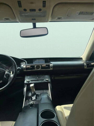 2015 Lexus IS 250