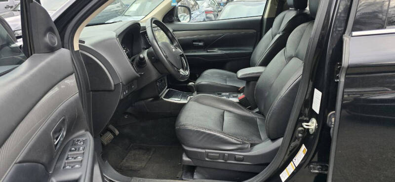 2020 Mitsubishi Outlander SEL