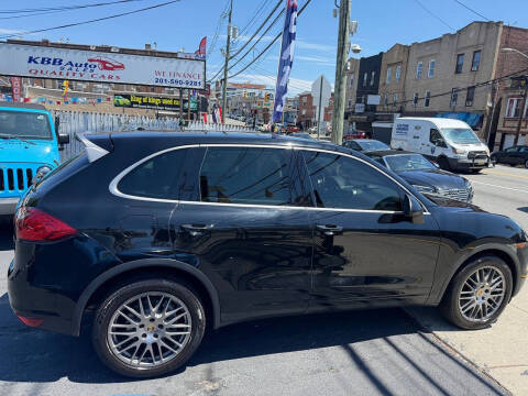 2014 Porsche Cayenne Platinum