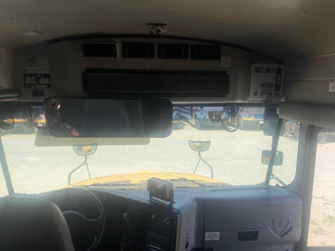 2015 International AmTran