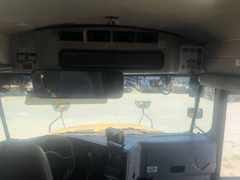 2015 International AmTran