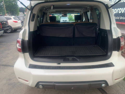 2017 Nissan Armada Platinum