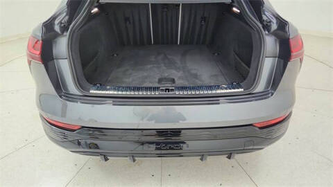 2024 Audi Q8 Sportback e-tron quattro Prestige S line