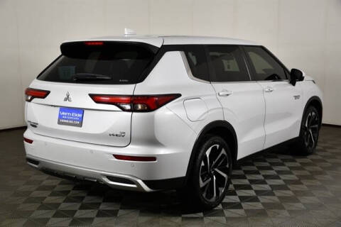 2024 Mitsubishi Outlander PHEV SE