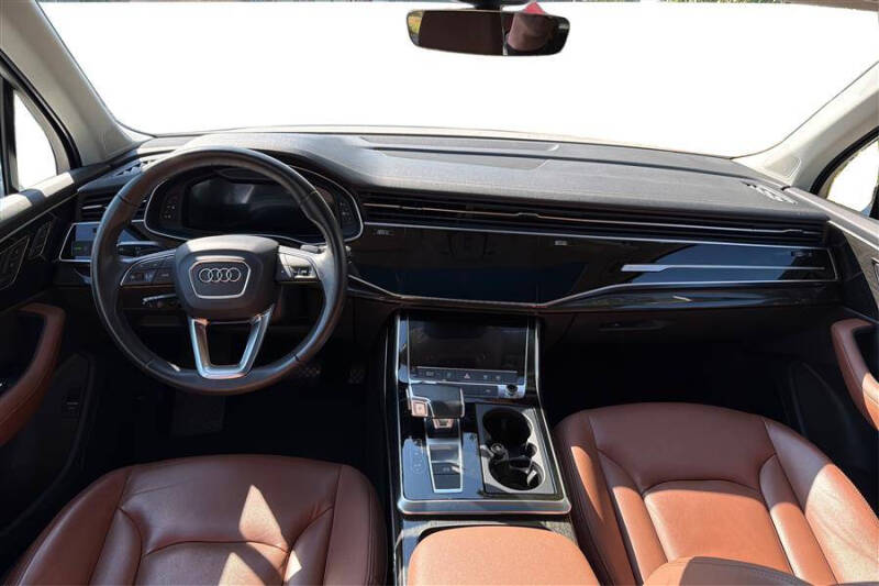 2024 Audi Q7 quattro Premium Plus 45 TFSI