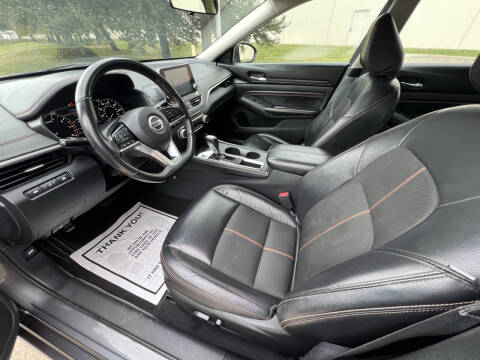 2021 Nissan Altima 2.5 SR