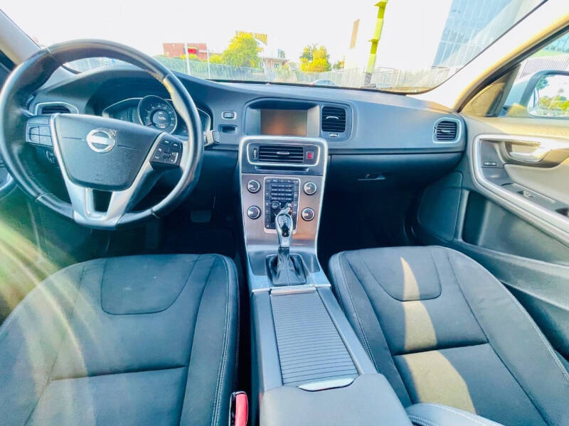 2014 Volvo S60 T5