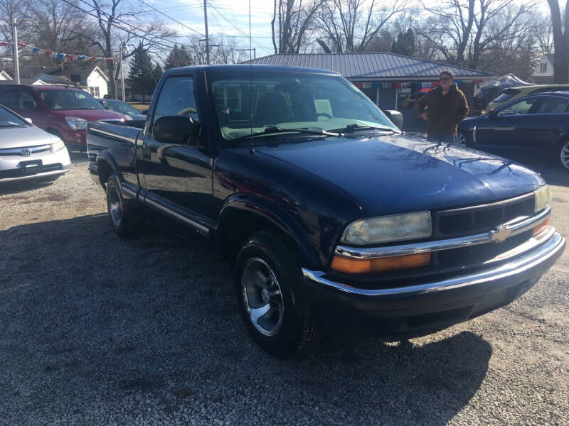 2003 Chevrolet S-10 for sale at Antique Motors in Plymouth IN