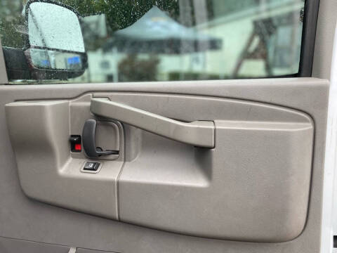 2017 Chevrolet Express 2500