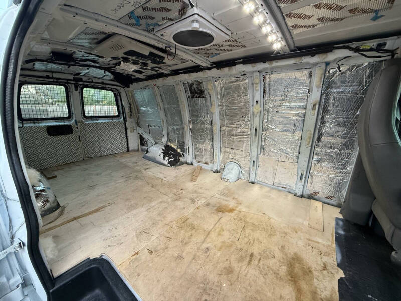 2016 GMC Savana 2500