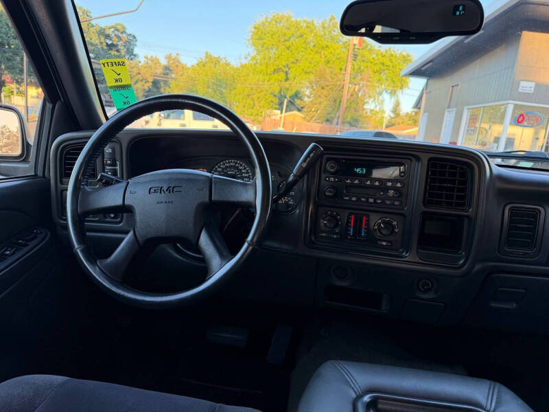 2004 GMC Sierra 2500HD SLE