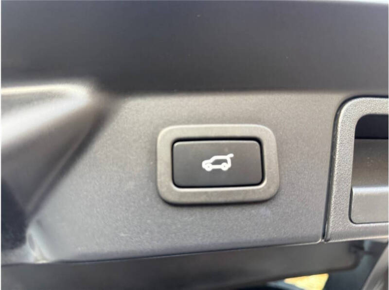 2021 Land Rover Range Rover Velar P400 R-Dynamic HSE