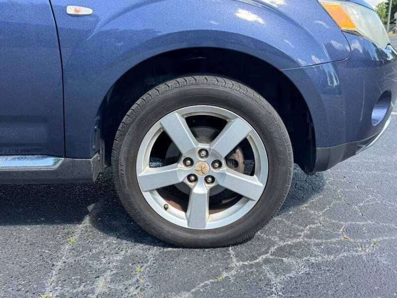 2009 Mitsubishi Outlander XLS