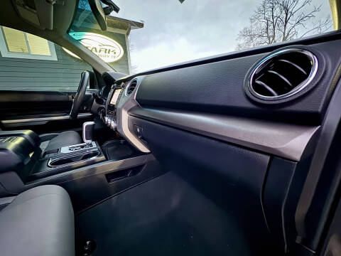 2014 Toyota Tundra SR5