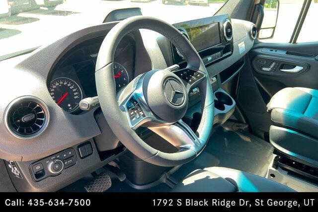 2025 Mercedes-Benz Sprinter