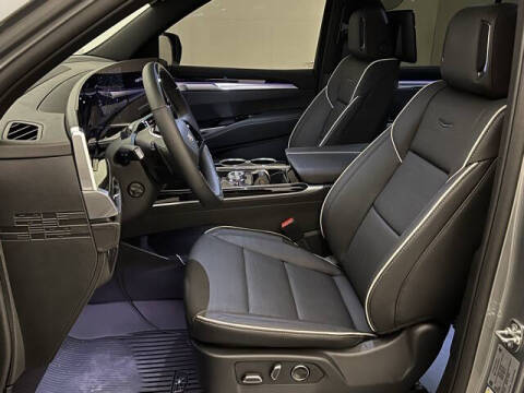 2025 Cadillac Escalade Sport