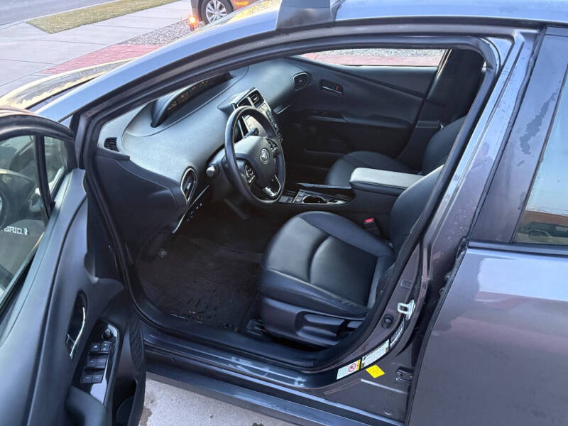 2020 Toyota Prius XLE AWD-e