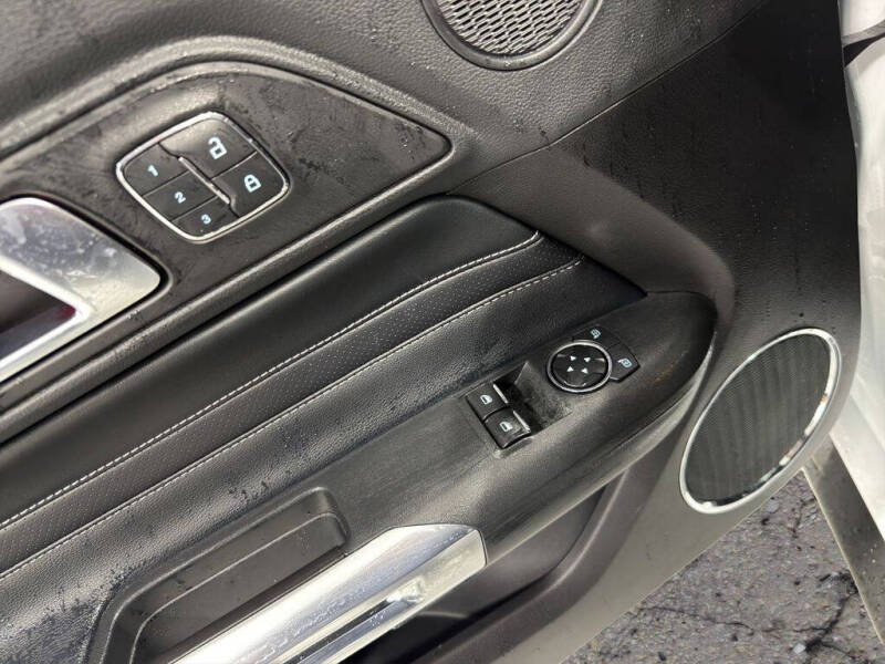 2022 Ford Mustang Mach 1