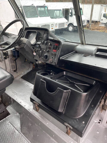 2010 Freightliner MT45 Chassis