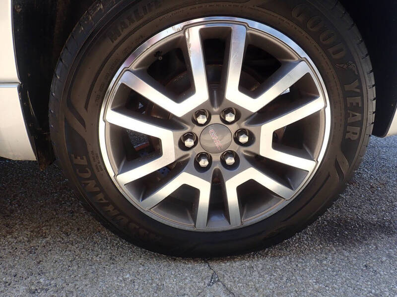 2014 GMC Acadia Denali