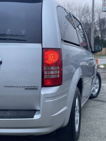 2010 Chrysler Town and Country Touring