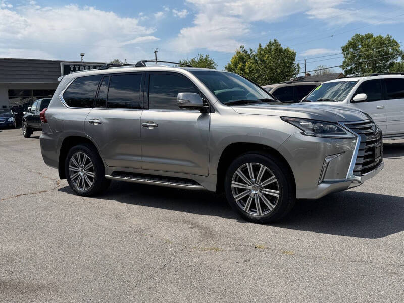 2017 Lexus LX 570