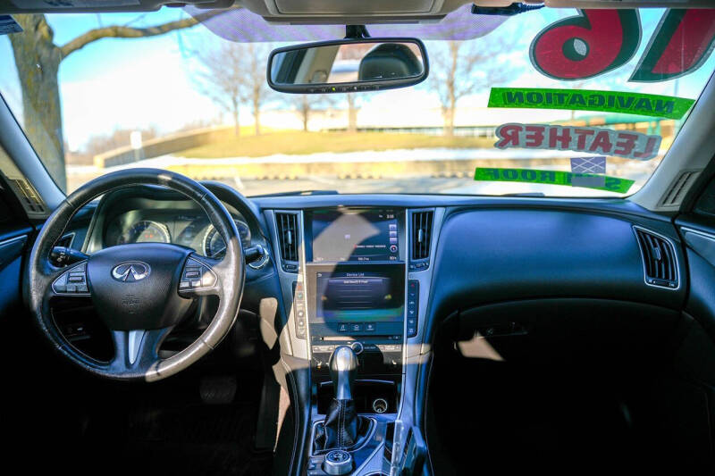 2016 Infiniti Q50 2.0T