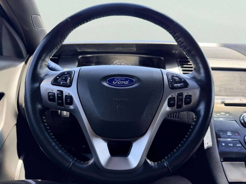 2013 Ford Taurus SEL