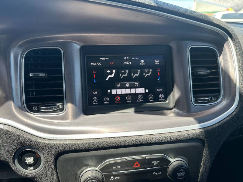 2019 Dodge Charger SXT