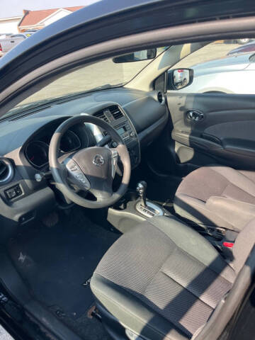 2016 Nissan Versa