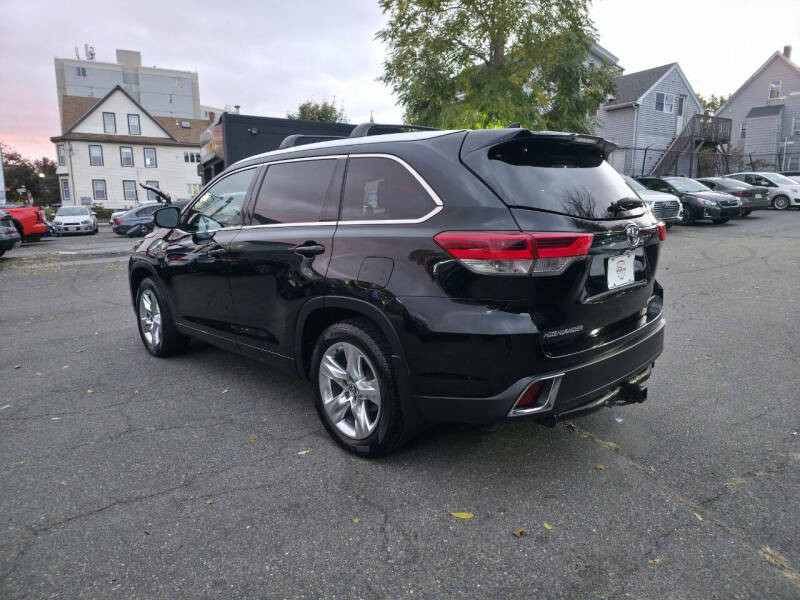 2017 Toyota Highlander Limited