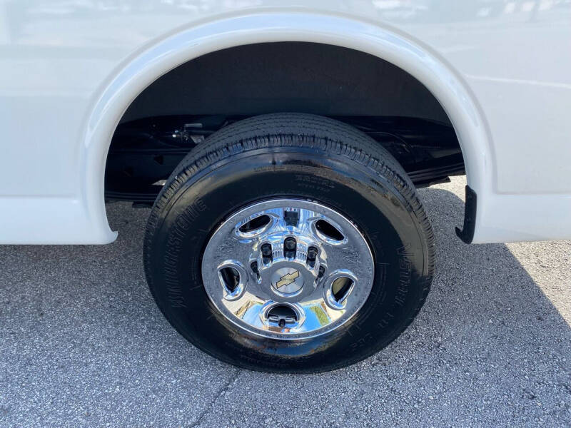 2020 Chevrolet Express 2500