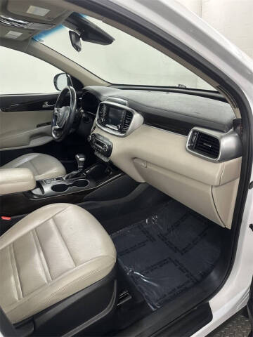 2020 Kia Sorento EX V6