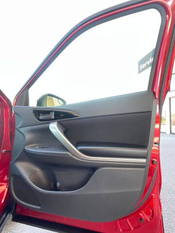 2026 Mitsubishi Eclipse Cross ES