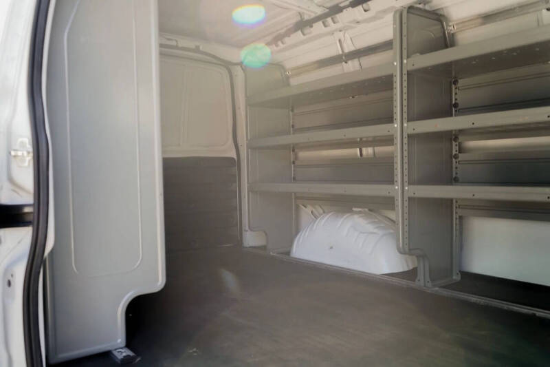 2021 Chevrolet Express 2500