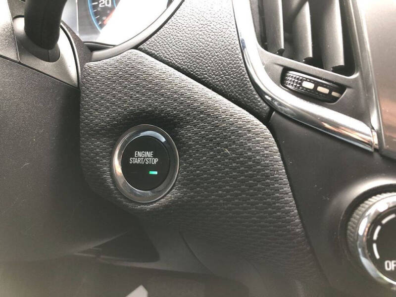 2017 Chevrolet Cruze LT Auto