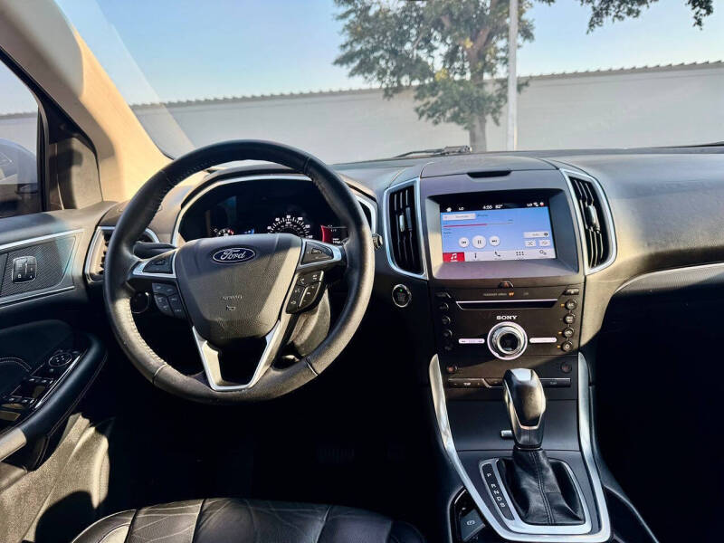 2018 Ford Edge Titanium