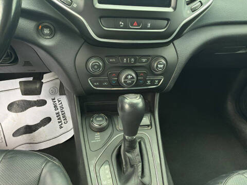 2021 Jeep Cherokee Latitude Lux