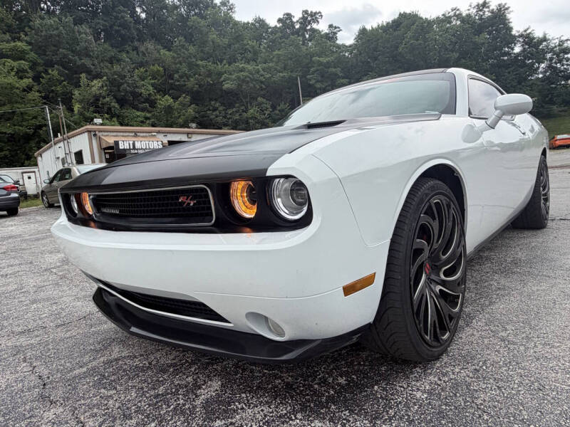 2017 Dodge Challenger SXT Plus