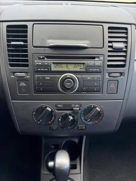 2011 Nissan Versa 1.8 S