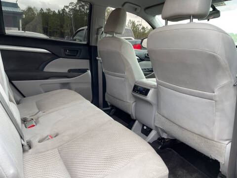 2016 Toyota Highlander LE