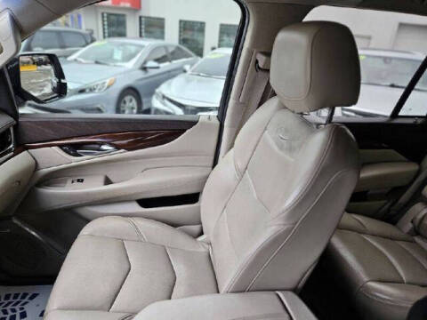 2017 Cadillac Escalade Premium Luxury