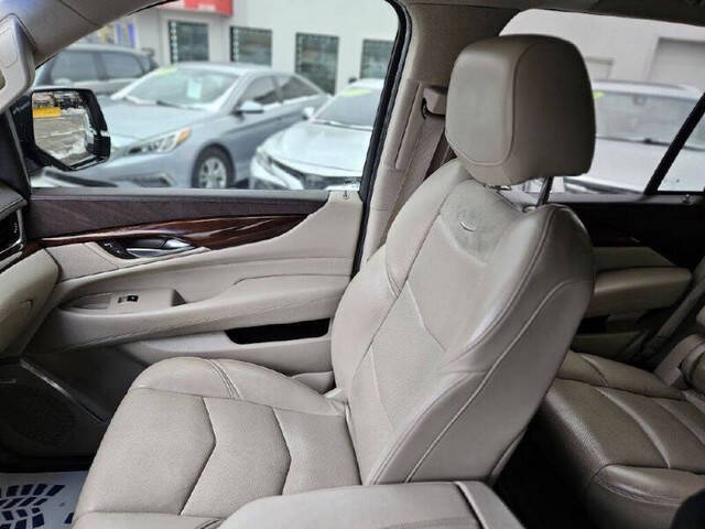 2017 Cadillac Escalade Premium Luxury