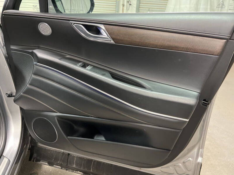2024 Genesis GV80 2.5T